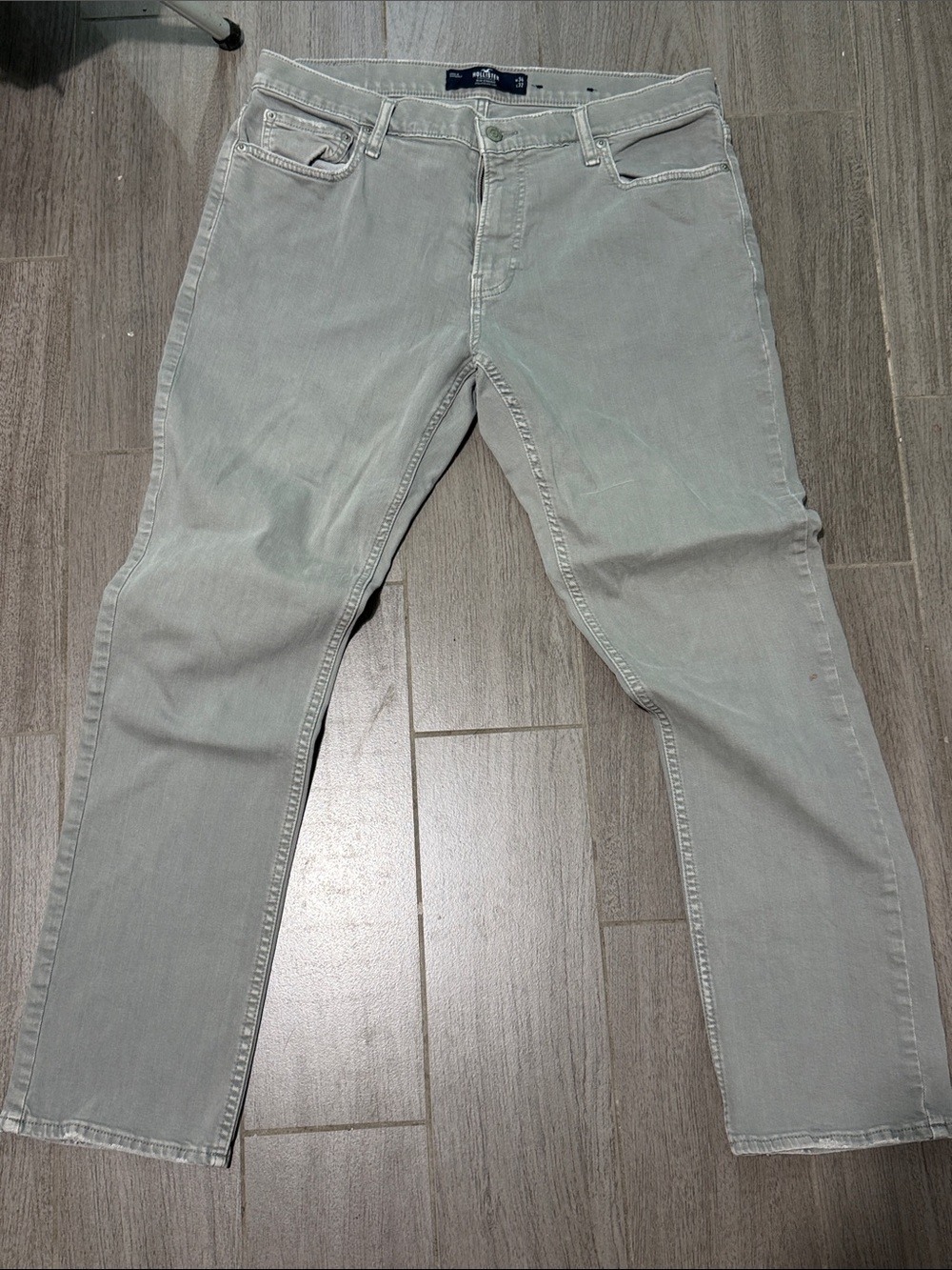 Hollister Men's Straight Jeans in Light Gray